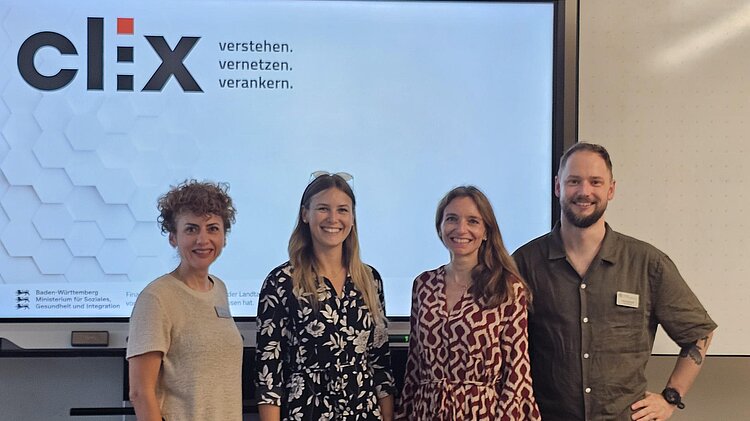CLIX-Workshop stärkt Respekt und Vielfalt in einer VABO-Klasse der Carl-Benz-Schule Karlsruhe CLIX-Workshop stärkt Respekt und Vielfalt in einer VABO-Klasse der Carl-Benz-Schule Karlsruhe